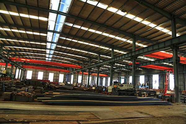 赤峰鋼結(jié)構(gòu)廠房分享一些夏季鋼結(jié)構(gòu)廠房施工注意事項(xiàng)有哪些？